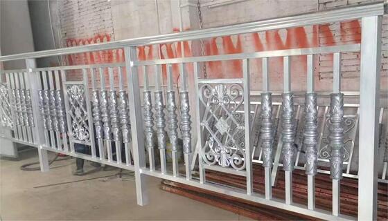 دستگاه پوشش خلاء PVD سخت افزاری بزرگ با چسبندگی قوی و فیلم محافظ طولانی مدت