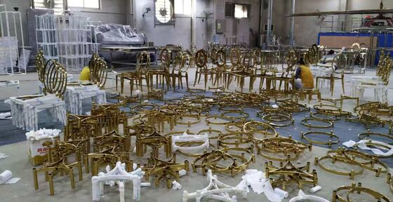 روکش خلاء PVD طلایی برس خورده برای لبه صندلی با خواص ضد اثر انگشت و مقاوم در برابر خوردگی