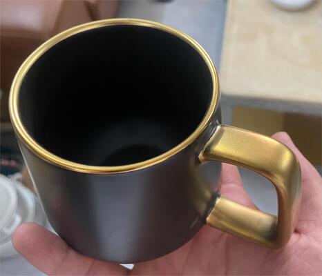 دستگاه پوشش PVD با روشنایی بالا با اتاق خلاء کنترل شده با درجه حرارت و سیستم کنترل خودکار کامل برای فنجان ها و فنجان های سرامیکی